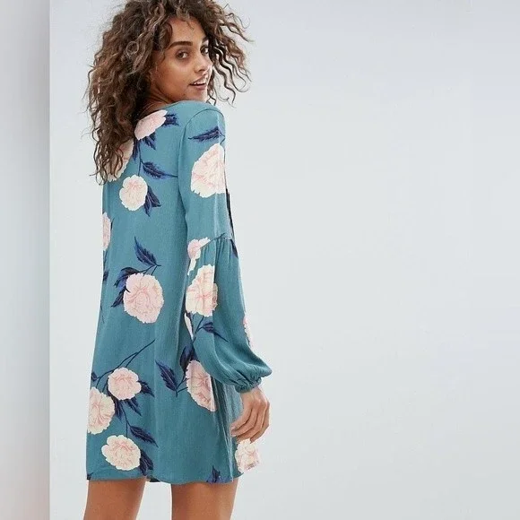 NWT Billabong Just Like You Lace Front Boho Dress Size S - Picture 3 of 10